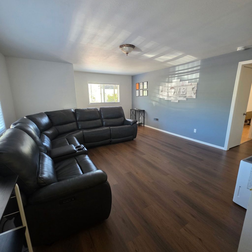 WhatsApp Image 2025-12-17 at 7.08.22 PM (3)